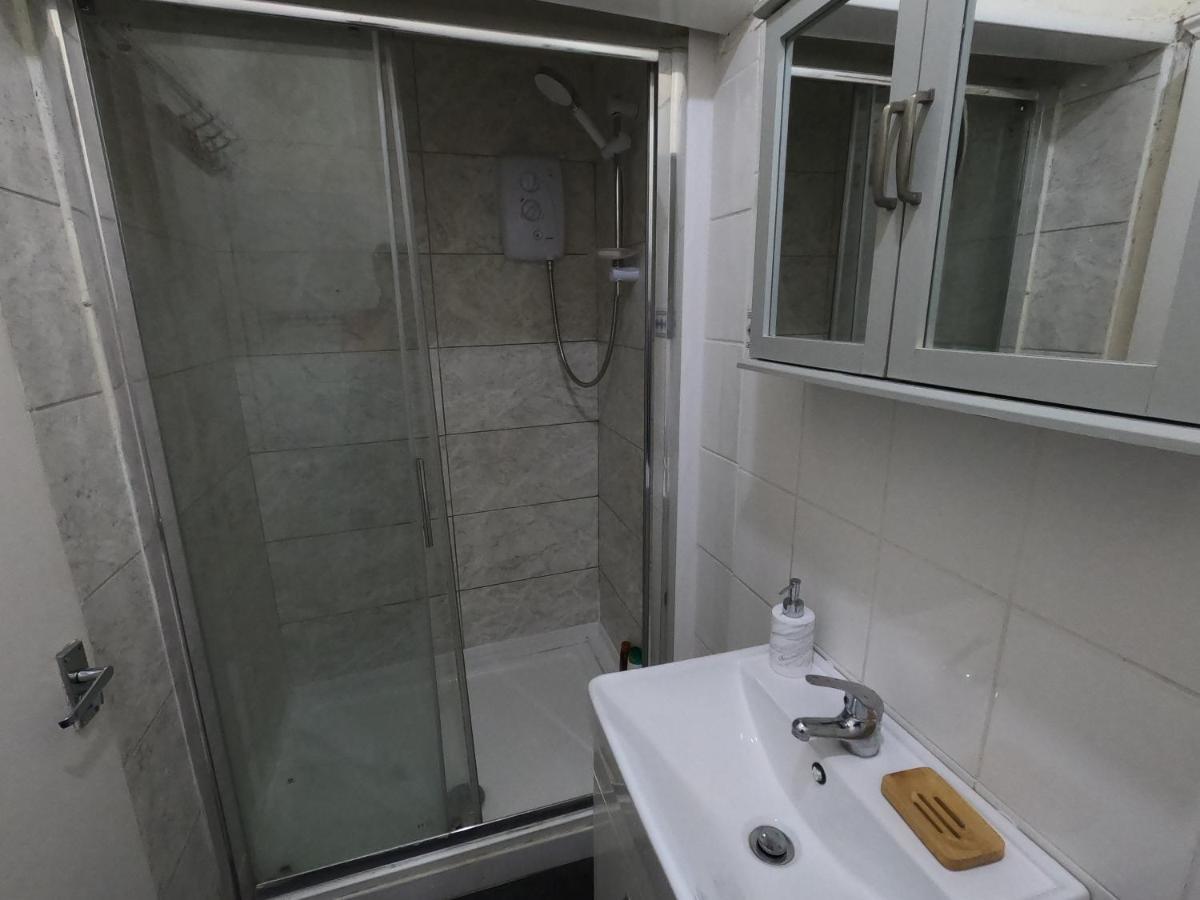 Upton Park - House Apartman London Kültér fotó